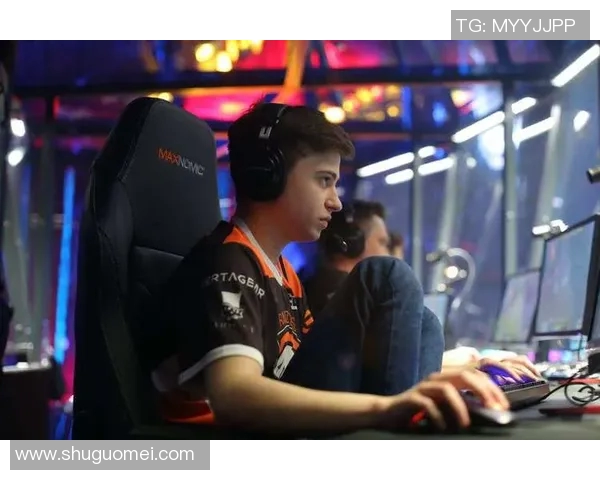 BLG战队在DOTA2比赛中的进攻策略分析与成效评估